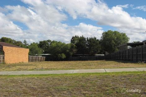 13 Victoria Rd, Sydenham, VIC 3037