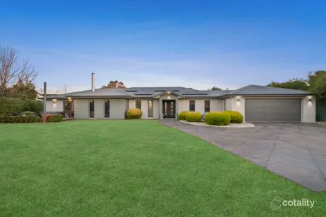 Property photo of 40 Cambridge Drive Mansfield VIC 3722