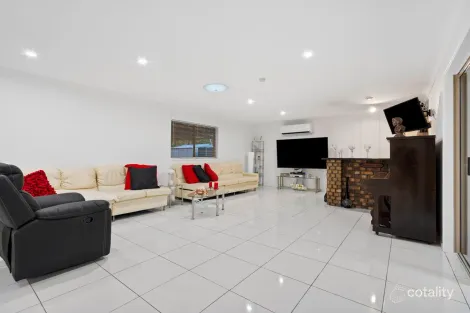 Property photo of 17 Sears Road Yatala QLD 4207