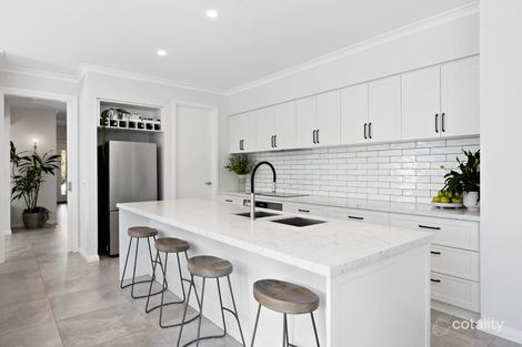 Property photo of 14 Martin Street Rosebud VIC 3939