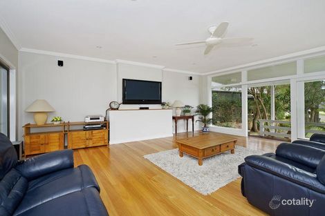 Property photo of 14 Playfair Road North Curl Curl NSW 2099