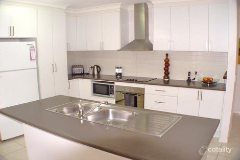 Property photo of 17 Central Park Drive Claremont Meadows NSW 2747