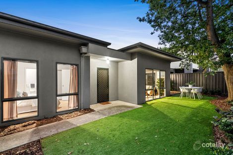 2/16 Tarook Way, Mornington, VIC 3931