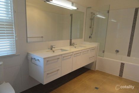 Property photo of 33 Brittain Street Oxley QLD 4075