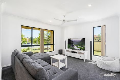 Property photo of 61 Golden Bear Drive Arundel QLD 4214