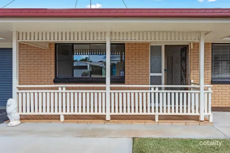 Property photo of 18 Hibiscus Drive Centenary Heights QLD 4350