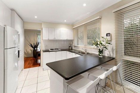 Property photo of 2 Crocus Crescent Glen Waverley VIC 3150