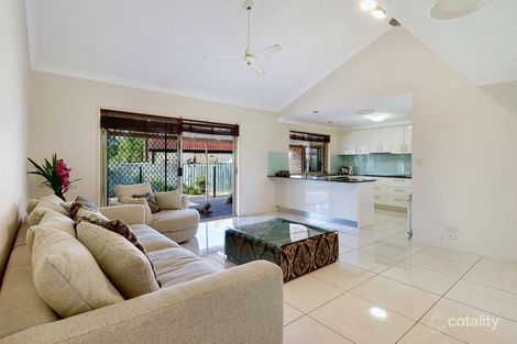 Property photo of 22 Hindmarsh Court Robina QLD 4226