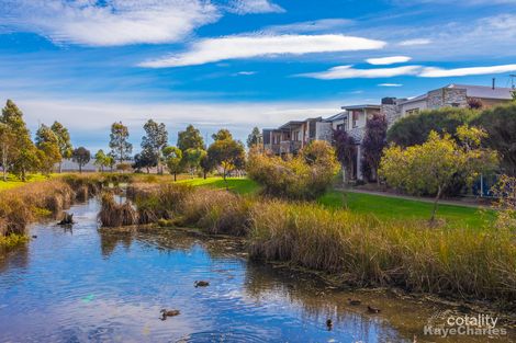 Property photo of 11 Pendula Place Pakenham VIC 3810