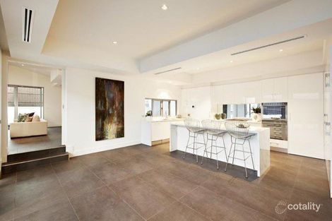 Property photo of 28 Aroona Road Caulfield North VIC 3161