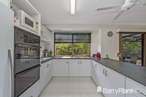 Property photo of 15 Hungerford Drive Brookfield VIC 3338