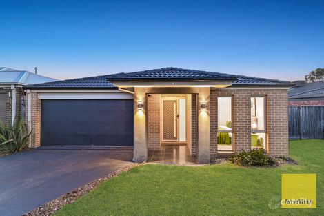 27 Hill Farm Dr, Clyde, VIC 3978