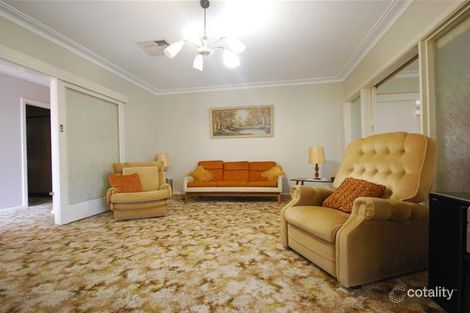 Property photo of 8 Le Gallienne Crescent Mulgrave VIC 3170
