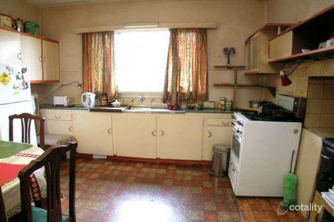 Property photo of 4 Pryor Street Mount Pleasant VIC 3350