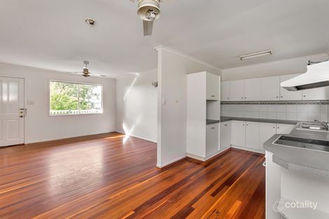 Property photo of 27 Edwards Street Flinders View QLD 4305
