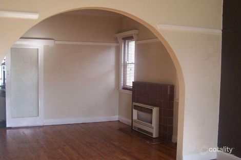 Property photo of 41 Mitchelmore Street Turvey Park NSW 2650