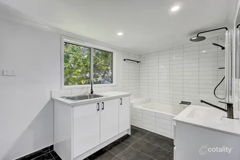 Property photo of 5 Coleton Court Nelly Bay QLD 4819