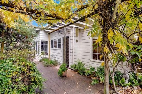 27 Baden Powell Dr, Frankston South, VIC 3199