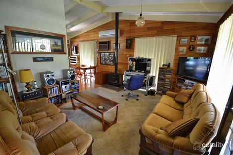 Property photo of 4 Village Way Macs Cove VIC 3723