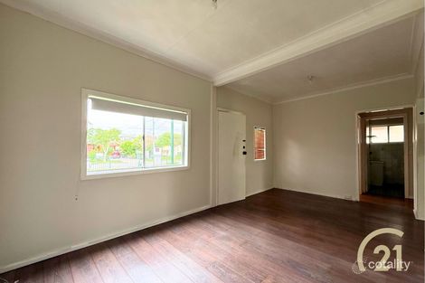 37 Nile St, Fairfield Heights, NSW 2165