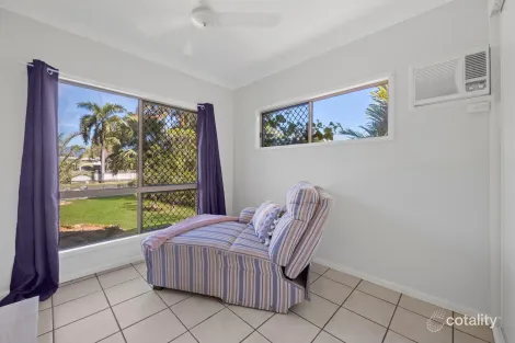Property photo of 32 Howitson Drive Balgal Beach QLD 4816