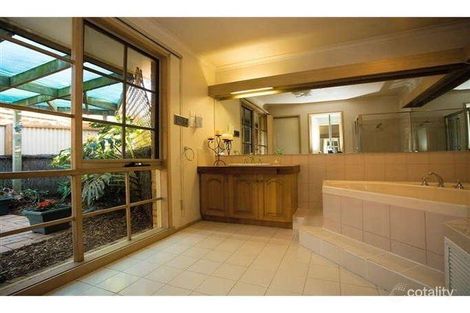 Property photo of 2 Deanside Close Seabrook VIC 3028