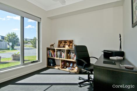 Property photo of 2 Oxenford Place Oxenford QLD 4210
