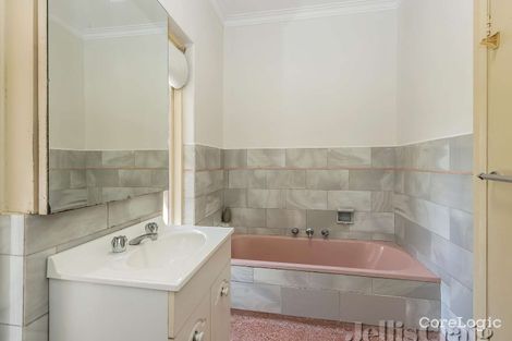 Property photo of 204 Jasper Road Bentleigh VIC 3204