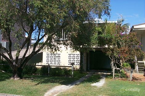 11 Fourth Ave, Scarborough, QLD 4020