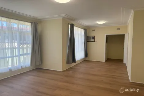 1 Lindesay St, Leumeah, NSW 2560