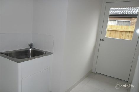 Property photo of 20 Burswood Circuit Harkness VIC 3337