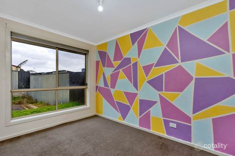 Property photo of 35 Hamra Drive Smithfield SA 5114