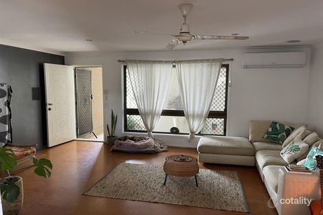 Property photo of 32 Sturt Street Molendinar QLD 4214