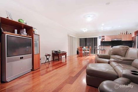 Property photo of 18 Holmes Way Glen Waverley VIC 3150