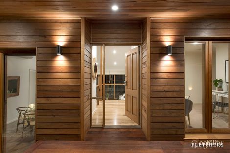 Property photo of 4 Landscape Court Eltham VIC 3095