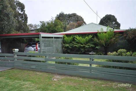 Property photo of 129 Bay Road Eagle Point VIC 3878