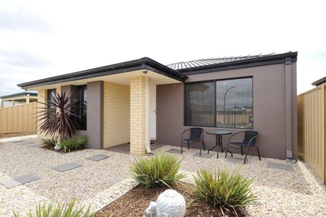 Property photo of 27 Silverline Bend Bertram WA 6167