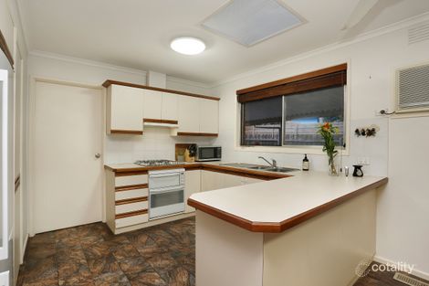 Property photo of 5 Leavesdon Avenue Kealba VIC 3021