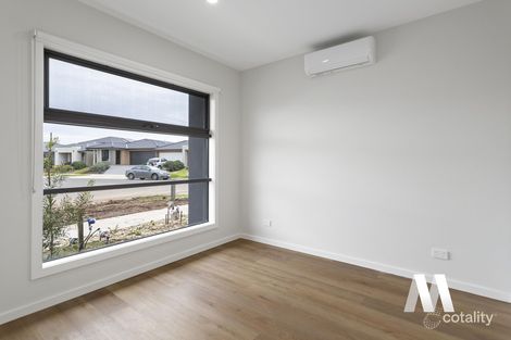 Property photo of 24 Selhurst Grove Wyndham Vale VIC 3024