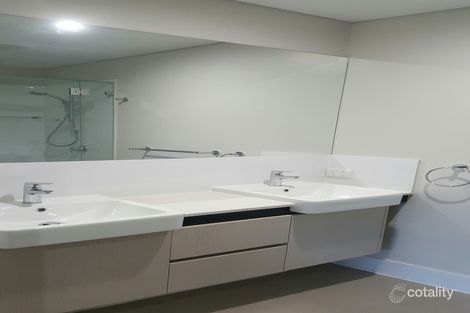 Property photo of 2/250 Scrub Road Carindale QLD 4152