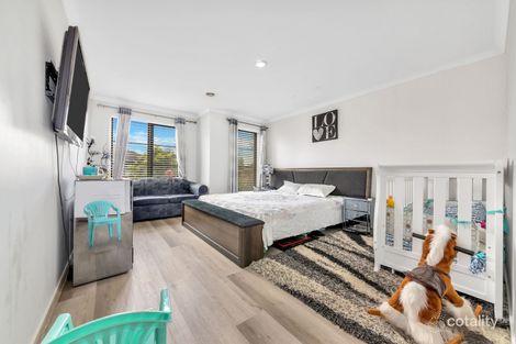 Property photo of 42 Silverwattle Drive Lyndhurst VIC 3975