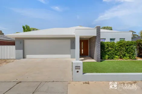 Property photo of 7 Langley Drive Epsom VIC 3551