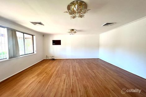 Property photo of 5 Conrad Street Wetherill Park NSW 2164