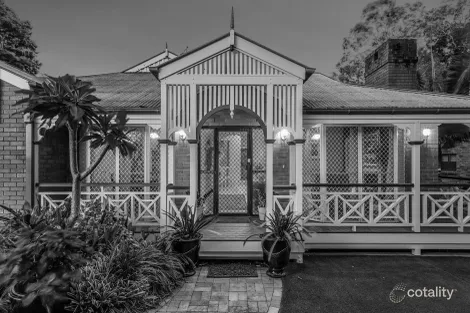 Property photo of 170 Kenmore Road Fig Tree Pocket QLD 4069