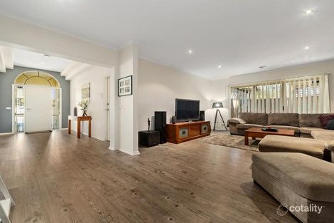 Property photo of 27 Manchester Drive Skye VIC 3977