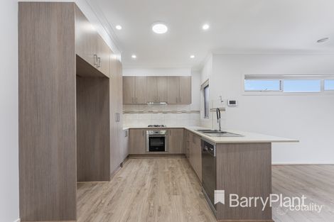 Property photo of 2/14 Shepherds Grove Kings Park VIC 3021