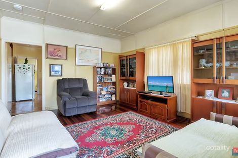 Property photo of 21 Moffatt Street Ipswich QLD 4305