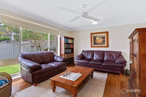 Property photo of 18 Michele Close Green Point NSW 2251