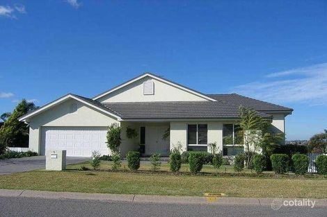 5 Robinia Cl, Largs, NSW 2320