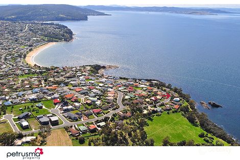 Property photo of 71 Suncoast Drive Blackmans Bay TAS 7052